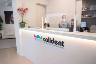 Cuidar la sonrisa con clínica dental Calident en Sitges, Barcelona